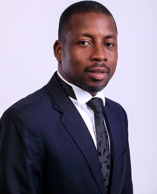 Capa do single Deus Nos Acuda